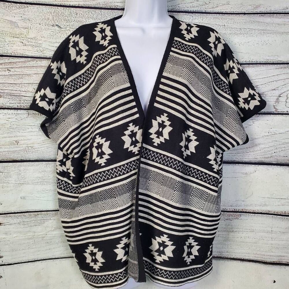Jon & Anna New York Open Front Poncho Cardigan S/M Black White Aztec Print